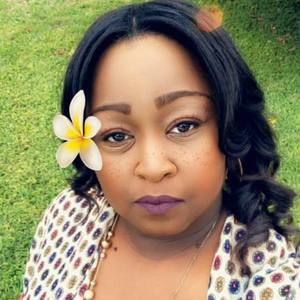 Meet your Posher, Renee